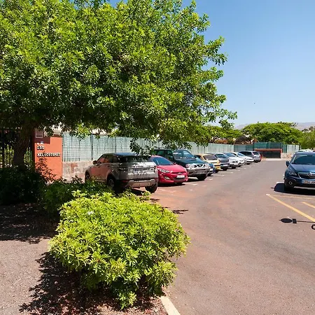 Melocotones Golf * ماسبالوماس